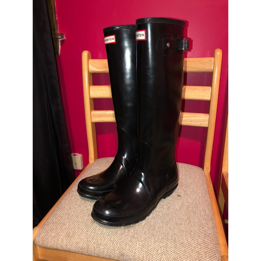 Black gloss tall hunter boots